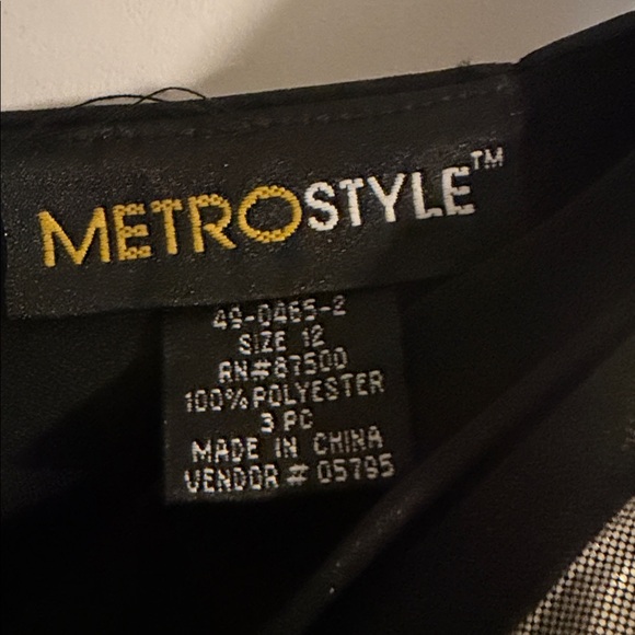 Metrostyle Black and White Checkered Ensemble - Picture 2 of 9